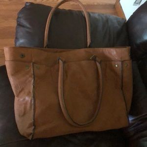 Bueno Leather Bag